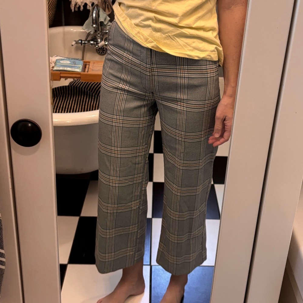 A&F plaid cropped pants